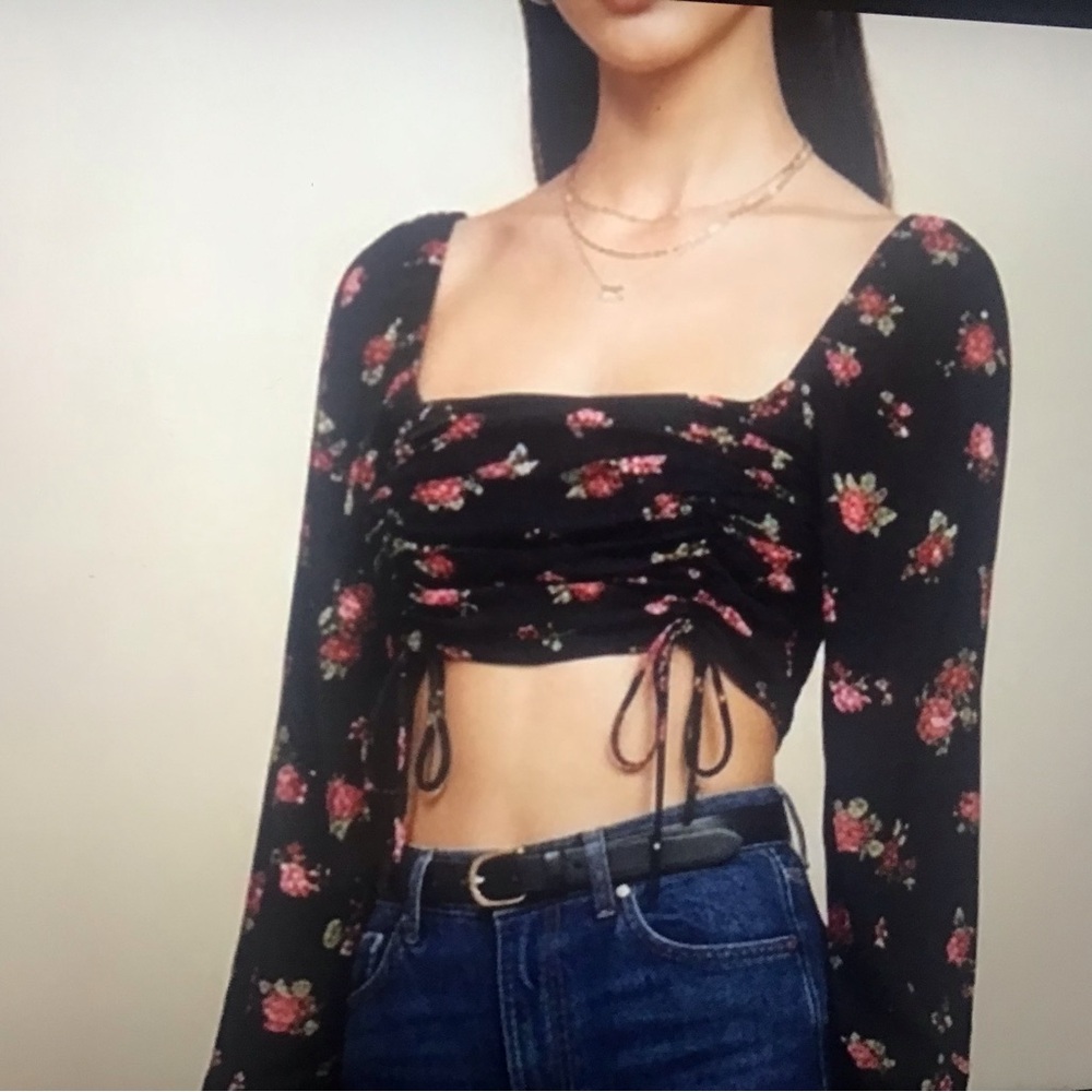 EUC adjustable floral boho peasant top